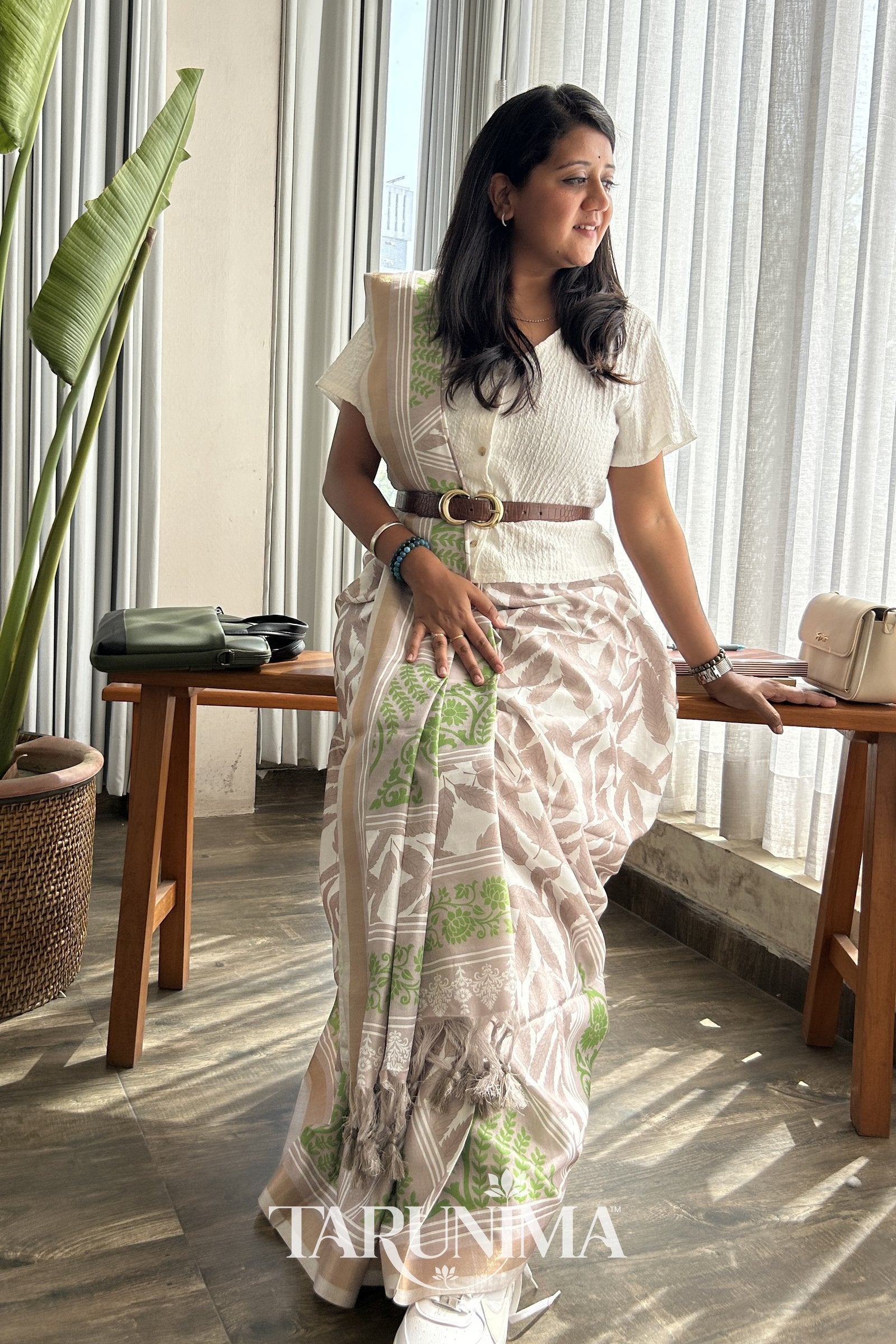 Vatika - leaf motif