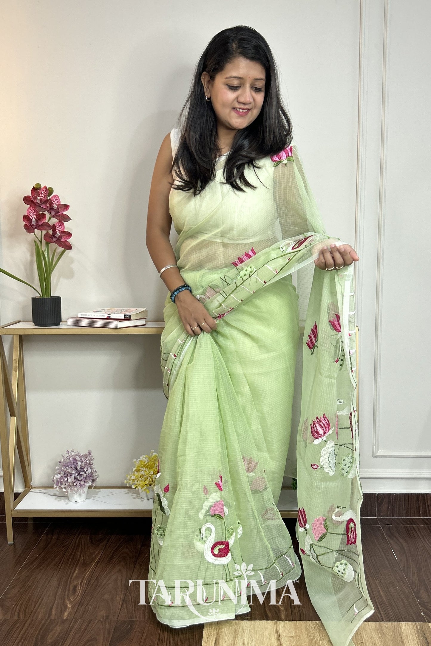 Verdant Swan - pallu