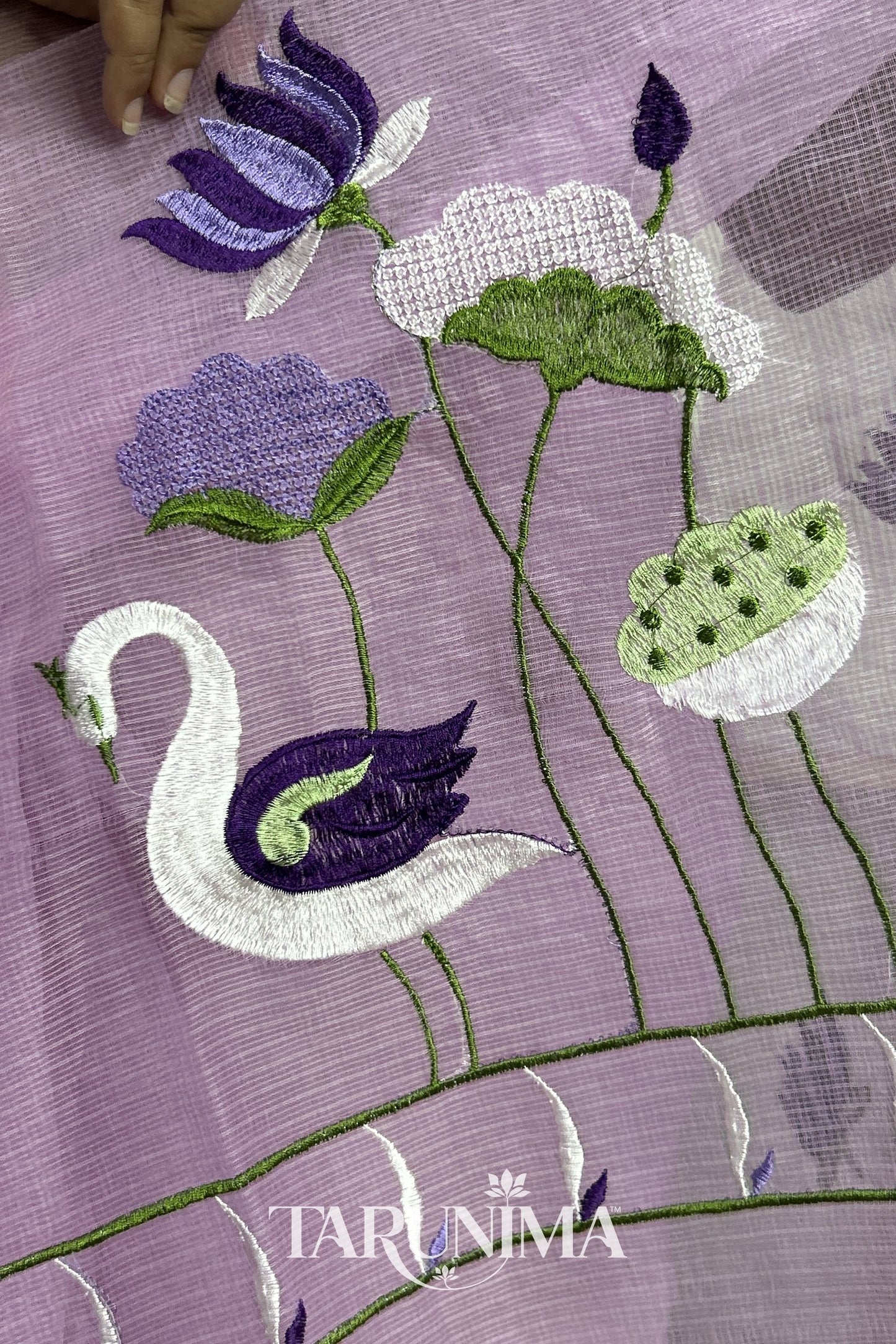 Twilight Swan - pallu
