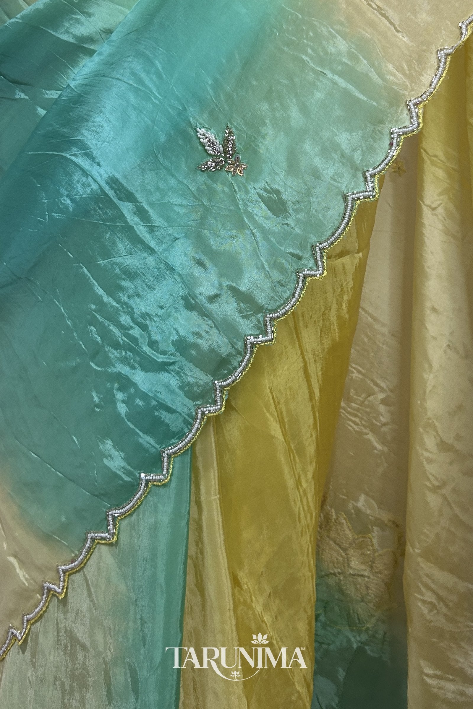 Noor Jahan - close drape