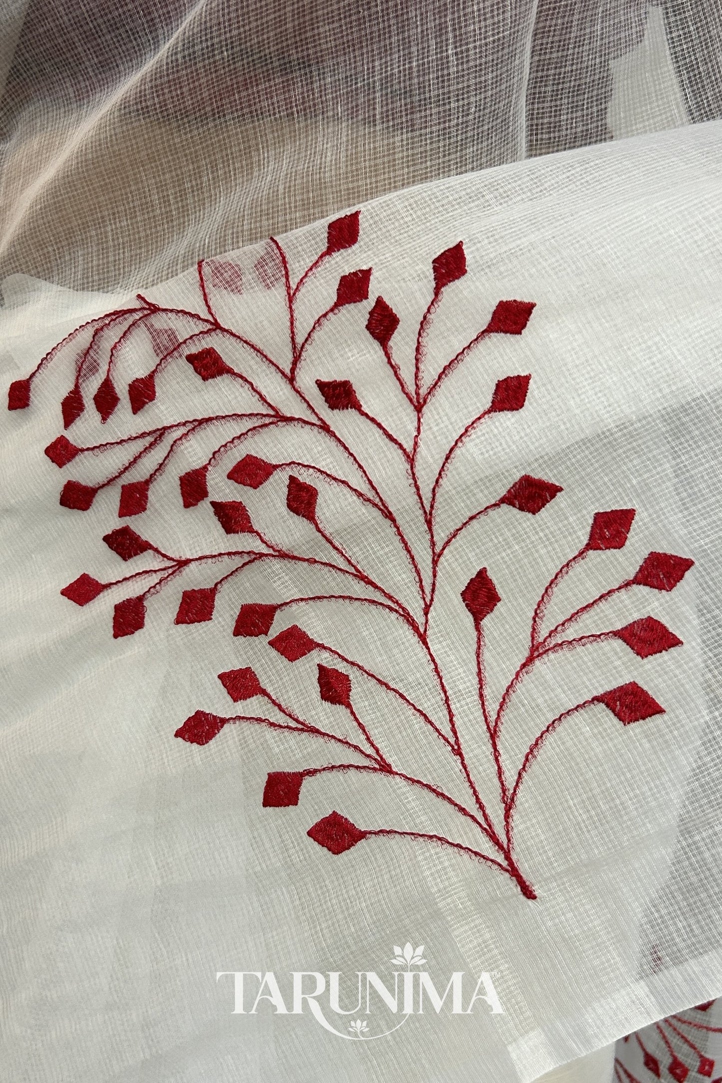 Red Grove - pallu