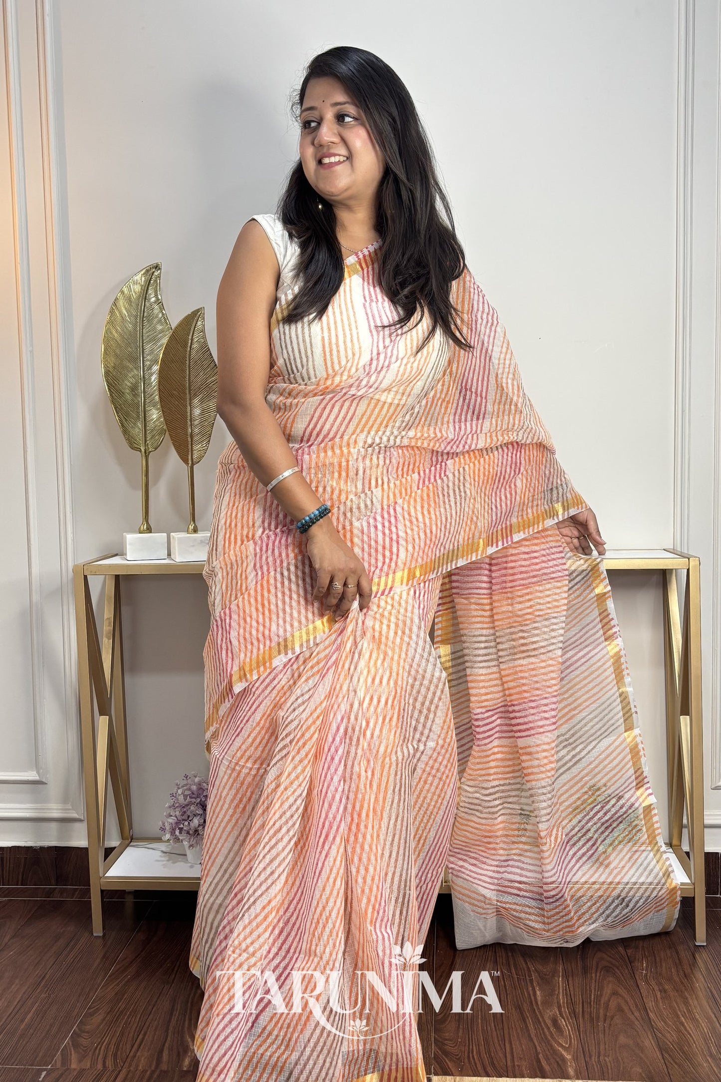 Kesariya Leher - motif