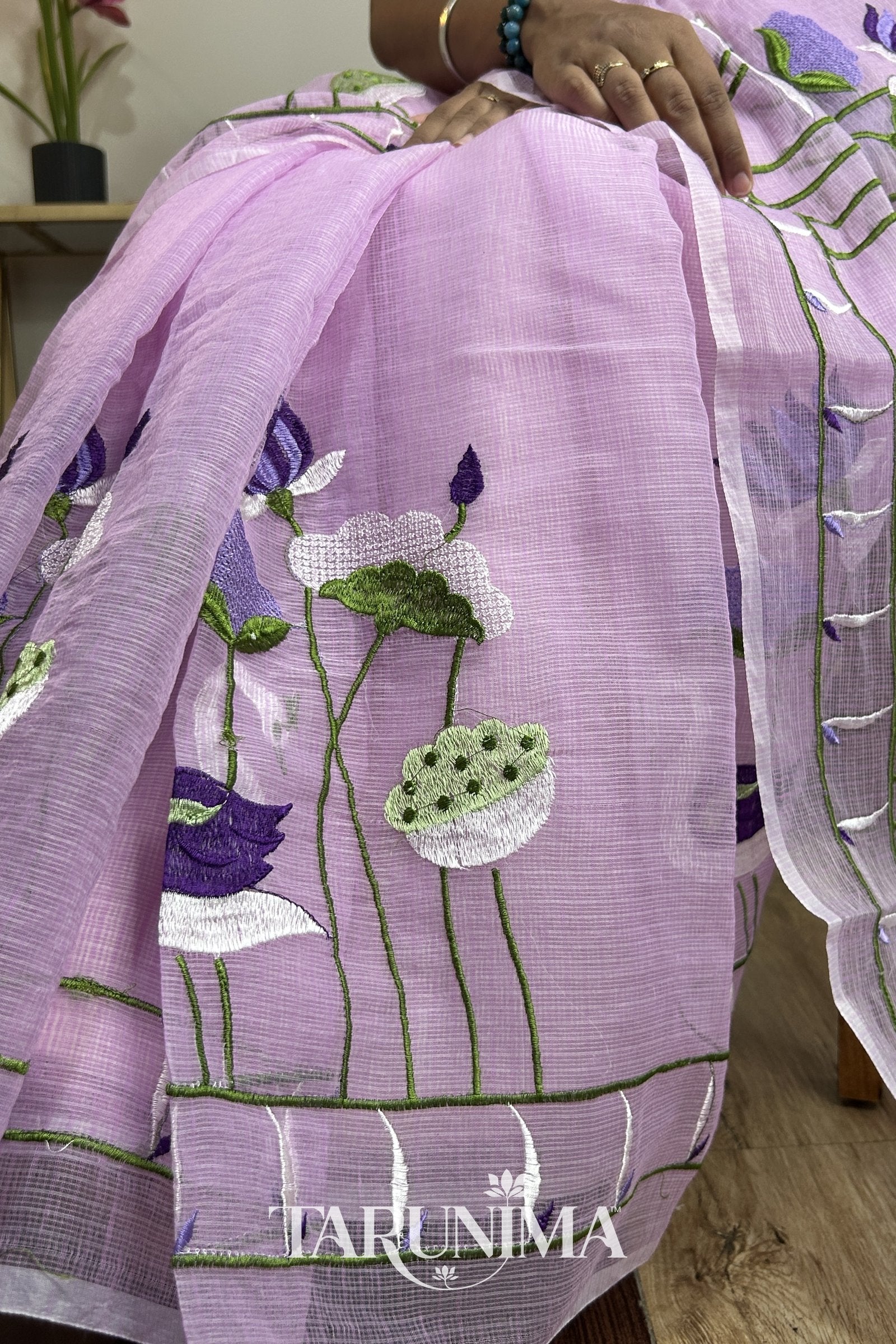 Twilight Swan - embroidery detail