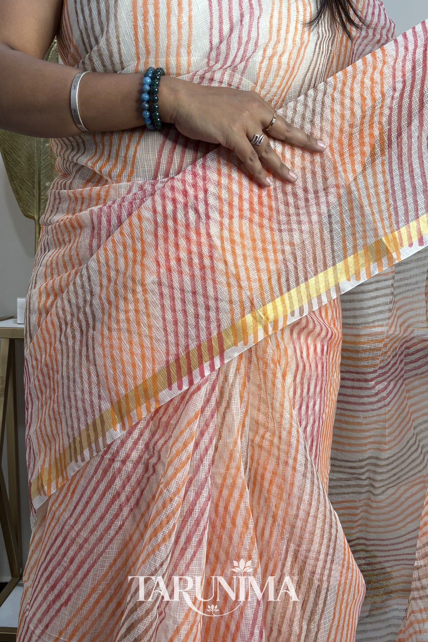 Kesariya Leher - drape