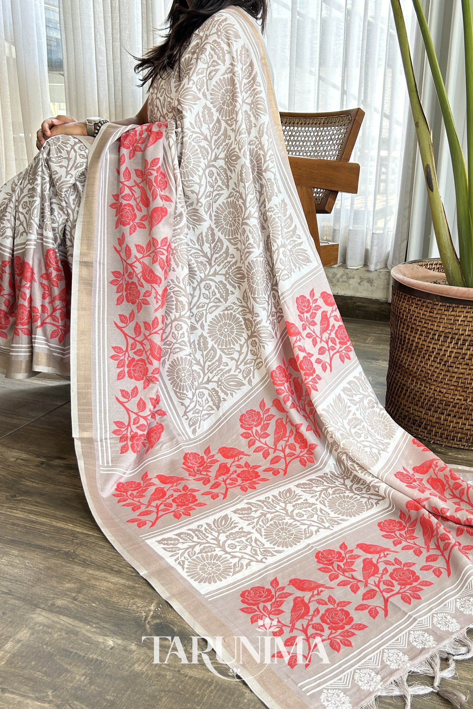Roohi - drape
